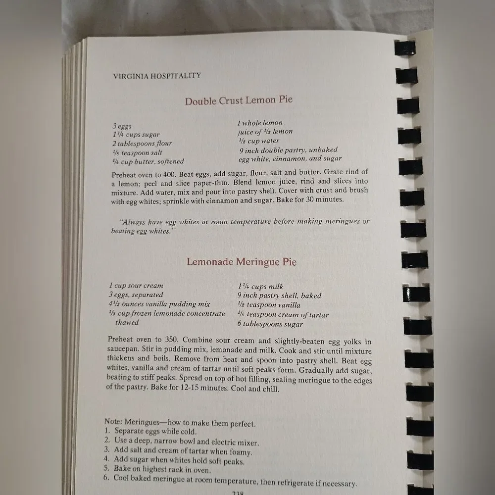 Collectible 1985 Virginia Hospitality Cookbook Junior League Hampton Roads, VA